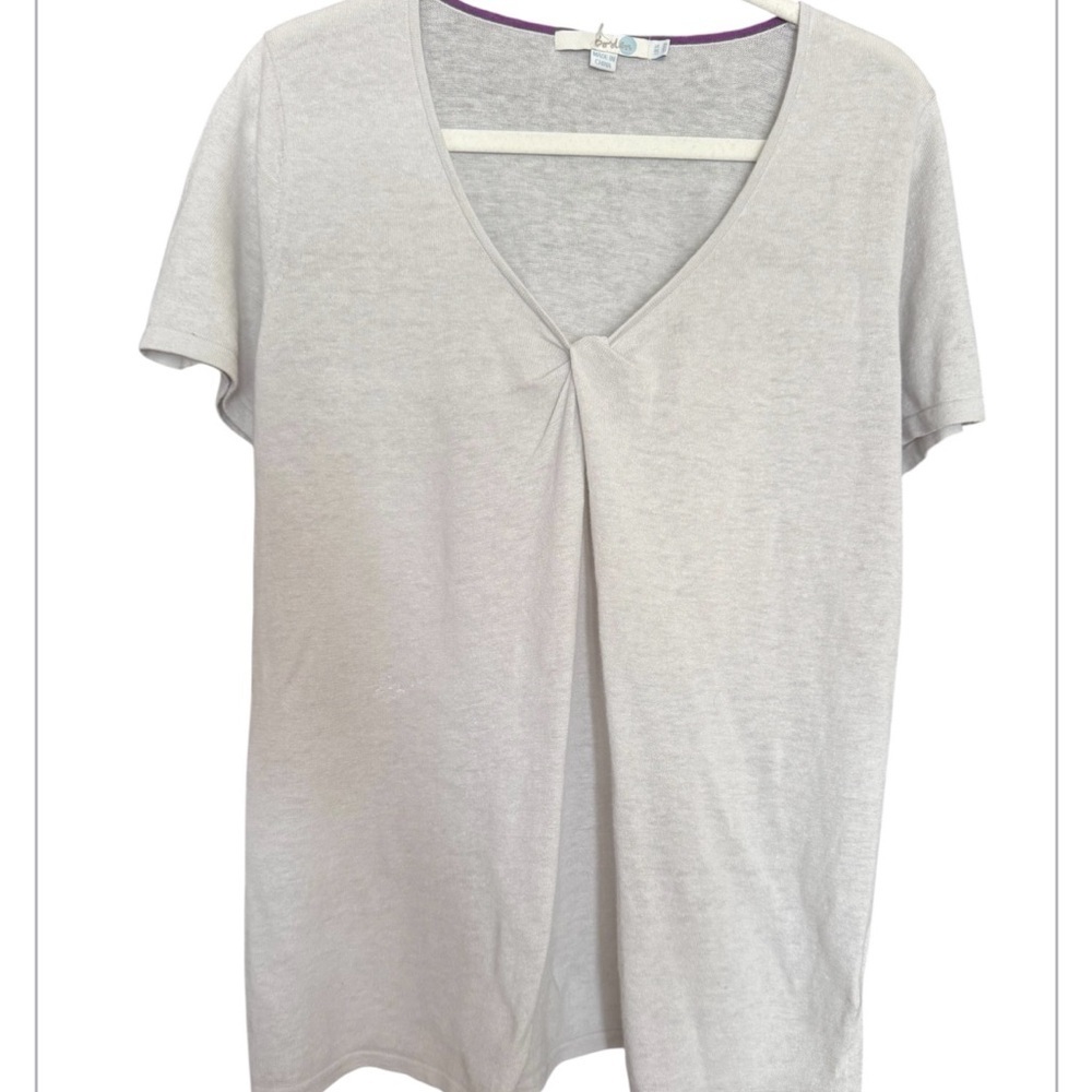 Boden Light Gray V-Neck  Linen Blend Short Sleeve Top